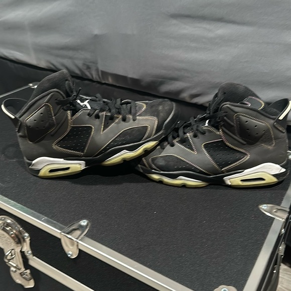 Jordan “Laker” 6s - Picture 1 of 5